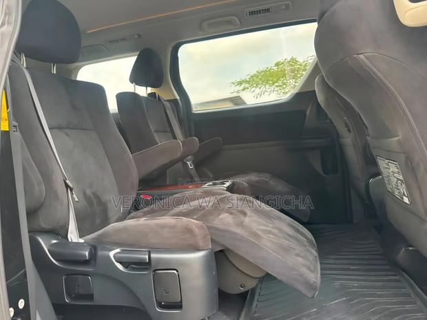 Toyota Alphard 2010 Black