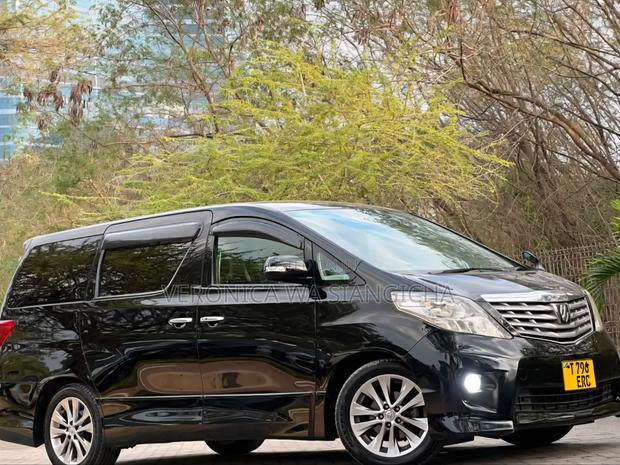 Toyota Alphard 2010 Black