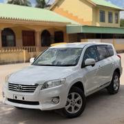 Toyota Vanguard 2011 Off white for sale