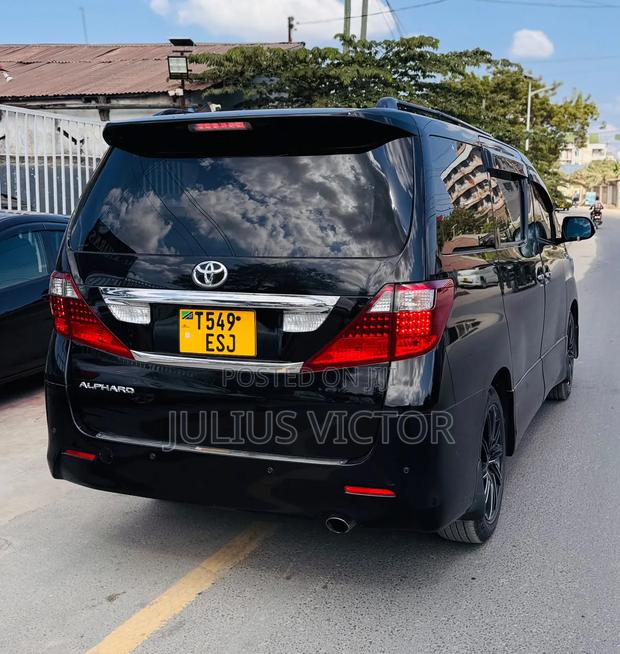 Toyota Alphard 2010 Black