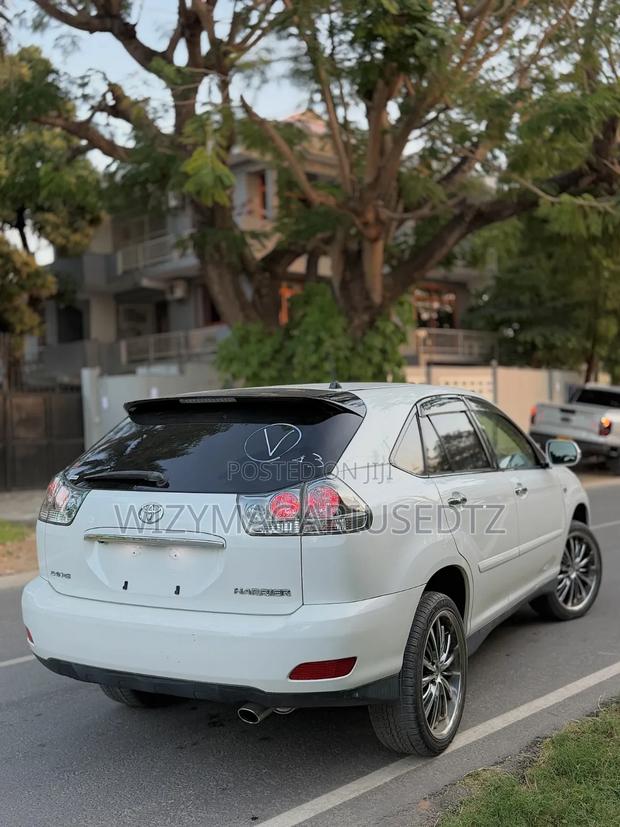Toyota Harrier 2007 Off white