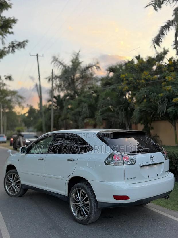 Toyota Harrier 2007 Off white