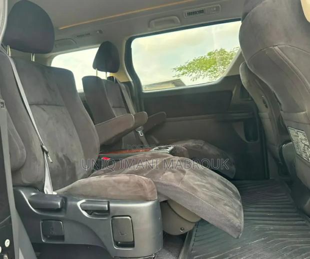 Toyota Alphard 2010 Black