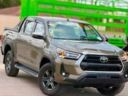 Toyota Hilux 2024 Green for sale