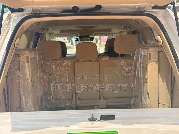Toyota Land Cruiser 2016 Off white