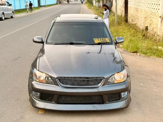 Toyota Altezza 2004 Gray