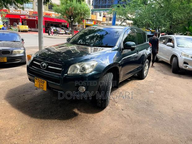 Toyota RAV4 2010 Black