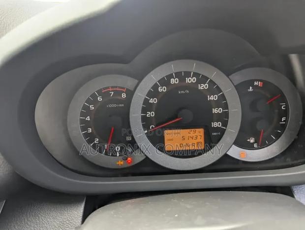 Toyota RAV4 2011 White