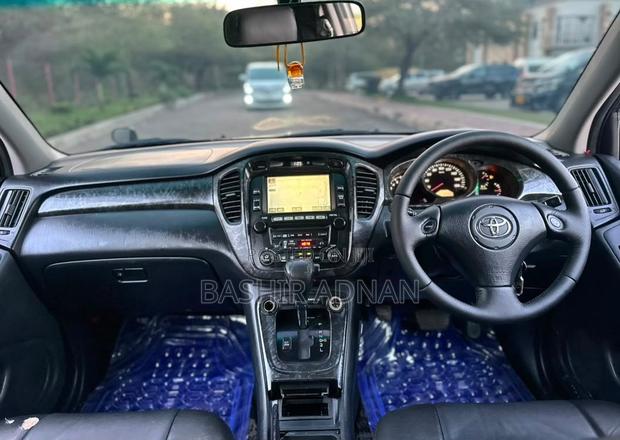 Toyota Kluger 2005 Matt Black