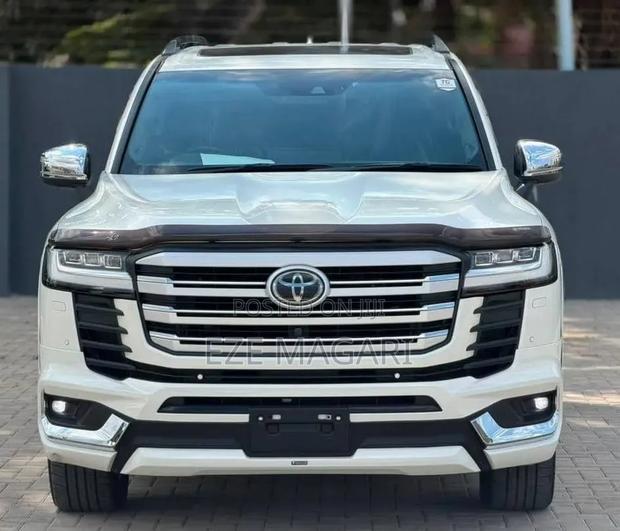 New Toyota Land Cruiser 2024 White
