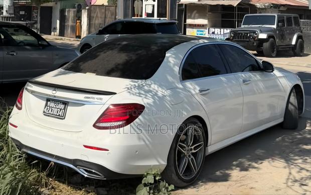 Mercedes-Benz E200 2017 White