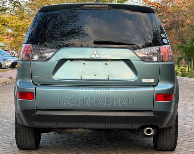 Mitsubishi Outlander 2.4 Comfort 2005 Blue