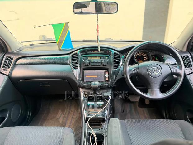 Toyota Kluger 2005 Black