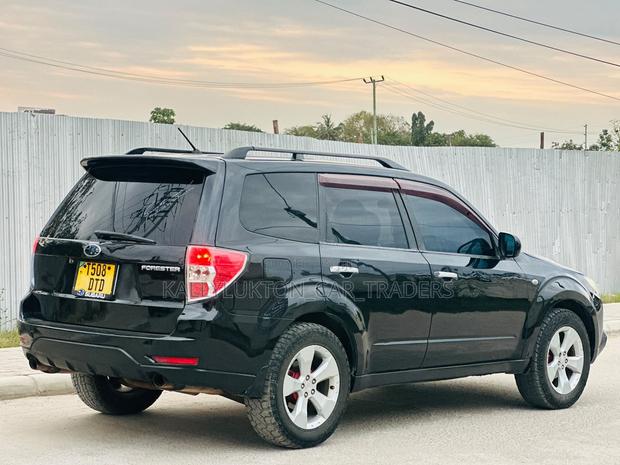 Subaru Forester 2013 Black