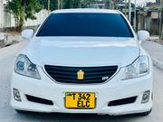 Toyota Crown 2010 White for sale