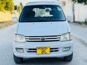 Toyota Noah 2.0 FWD (8 Seater) 2001 White for sale