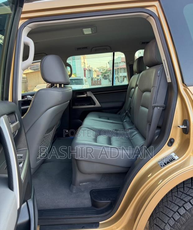 Toyota Land Cruiser 4.5 V8 VXR 2008 Gold