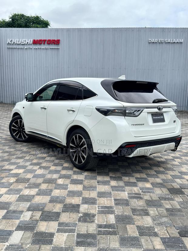 Toyota Harrier 2016 White