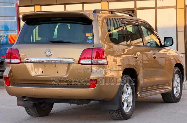 Toyota Land Cruiser 2008 Beige
