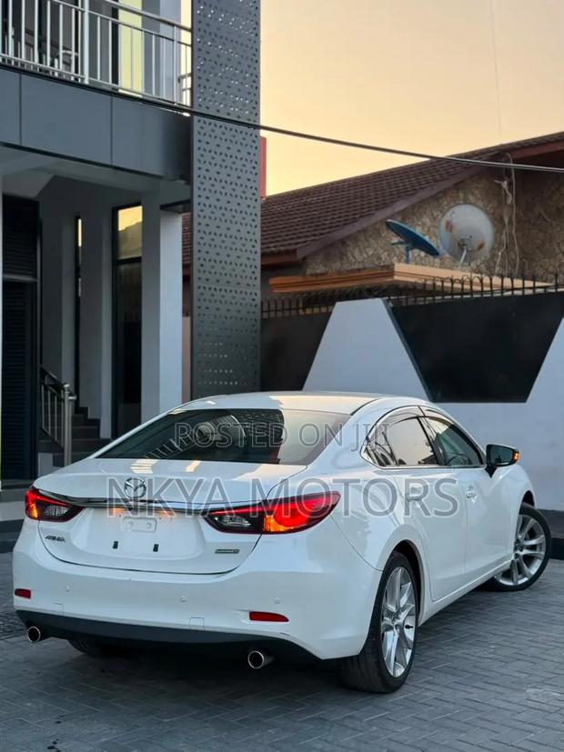 Mazda Atenza 2017 White