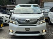 Toyota Vellfire 2009 White for sale
