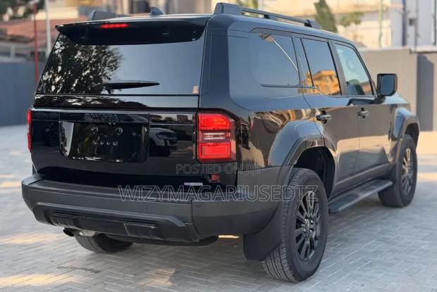 Toyota Land Cruiser Prado 2024 Ivory