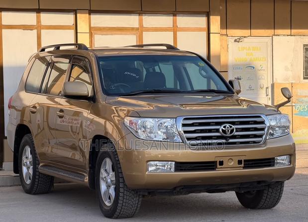Toyota Land Cruiser 2009 Gold