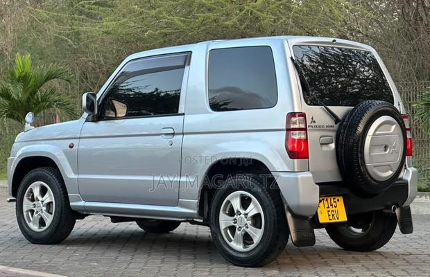 Mitsubishi Pajero 2009 Silver