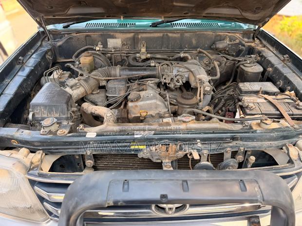 Toyota Land Cruiser Prado 1997 Green