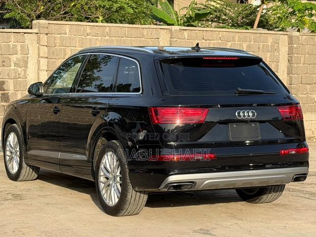 Audi Q7 3.0T Premium AWD quattro 2017 Black