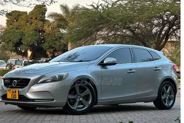 Volvo V40 2013 Gray