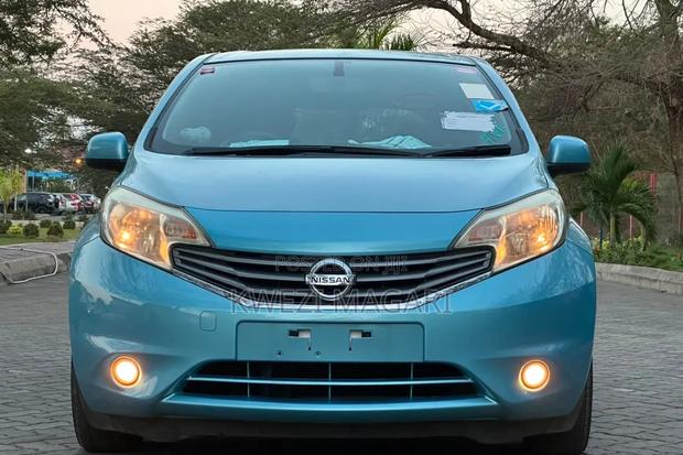Nissan Note 2012 Blue