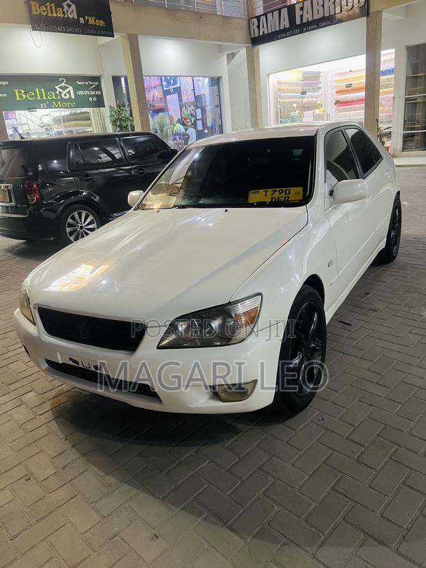 Toyota Altezza 2004 White