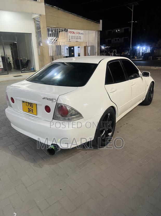 Toyota Altezza 2004 White