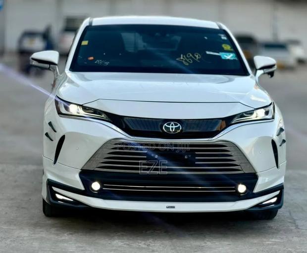 Toyota Harrier 2021 White