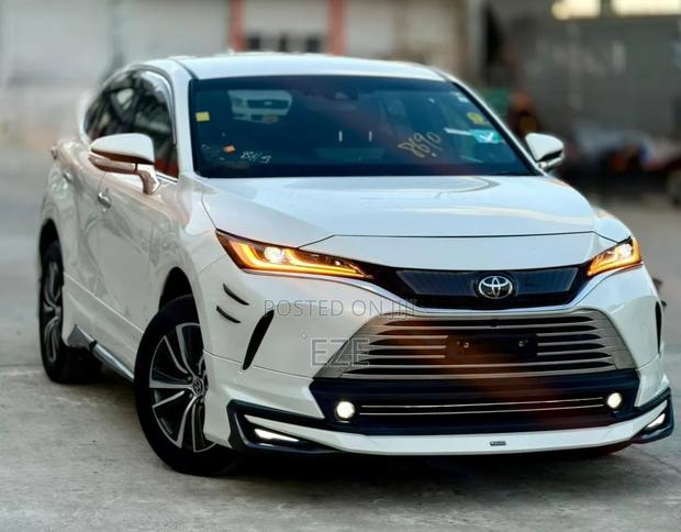Toyota Harrier 2021 White