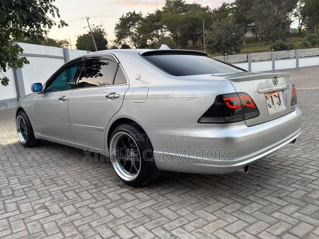 Toyota Crown Royale 2005 Silver