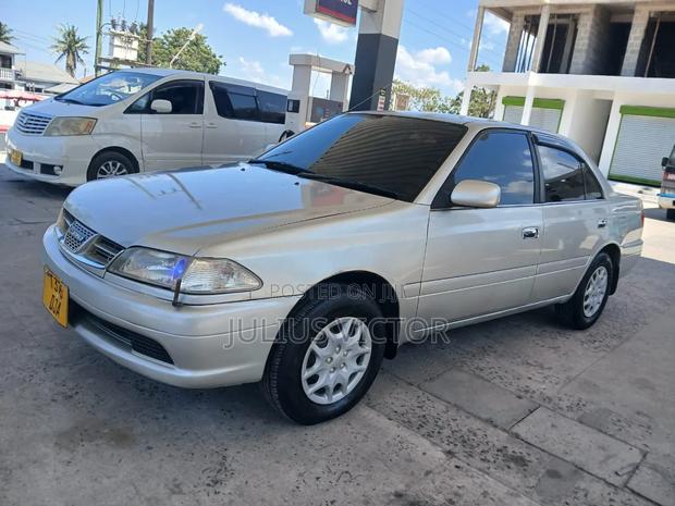 Toyota Carina 2001 Silver