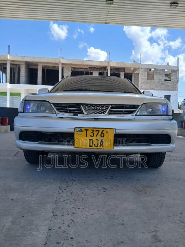 Toyota Carina 2001 Silver