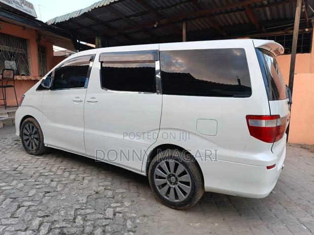 Toyota Alphard 2004 White