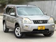 Nissan X-Trail 2011 Gold for sale