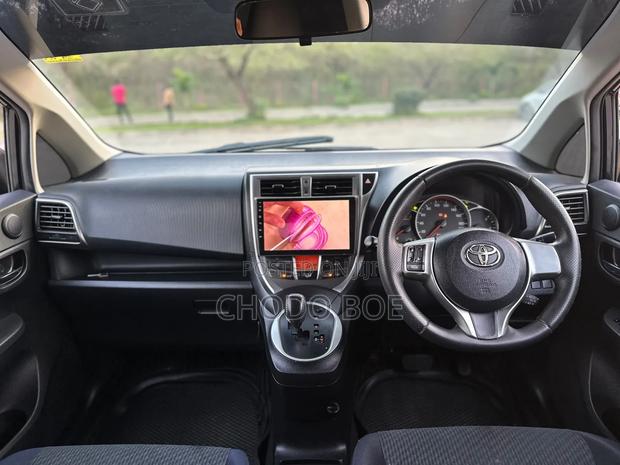 Toyota Ractis 2012 Black