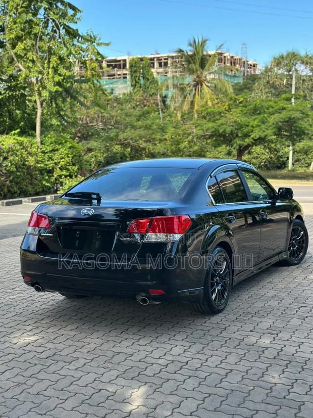 Subaru Legacy 2011 Black