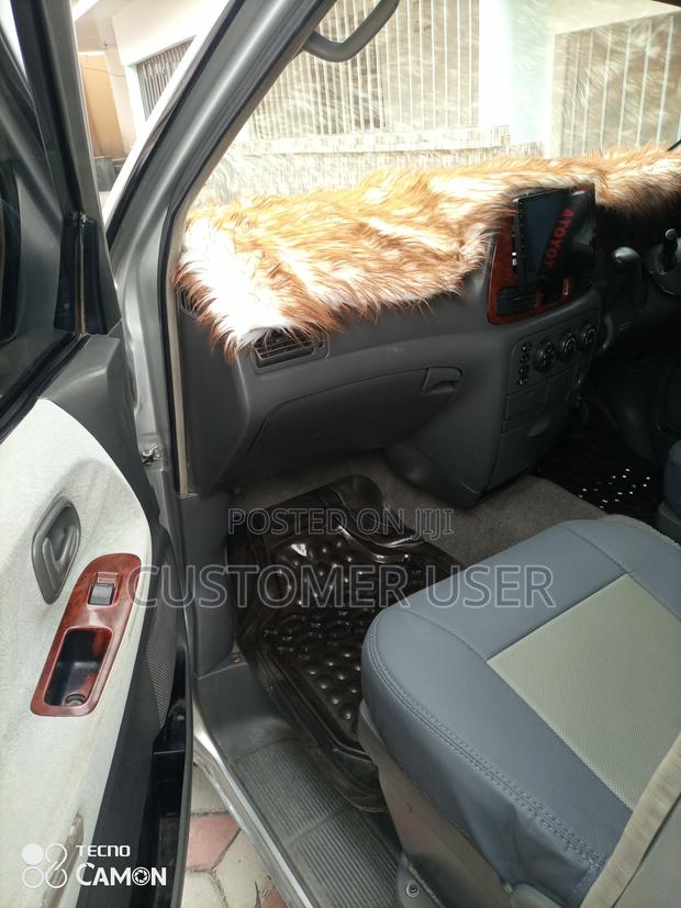 Toyota Noah 2.0 AWD (8 Seater) 2001 Silver