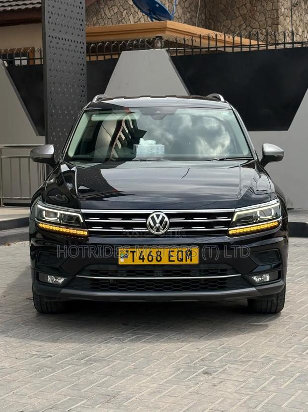 Volkswagen Tiguan 2019 Black