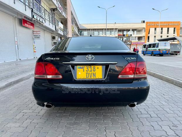 Toyota Crown 2007 Black