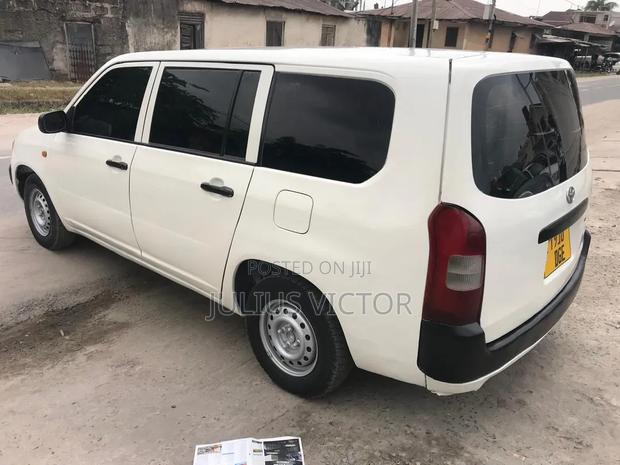 Toyota Probox 2004 White