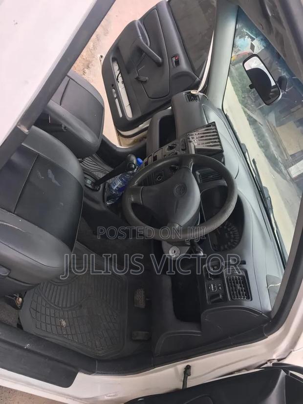 Toyota Probox 2004 White
