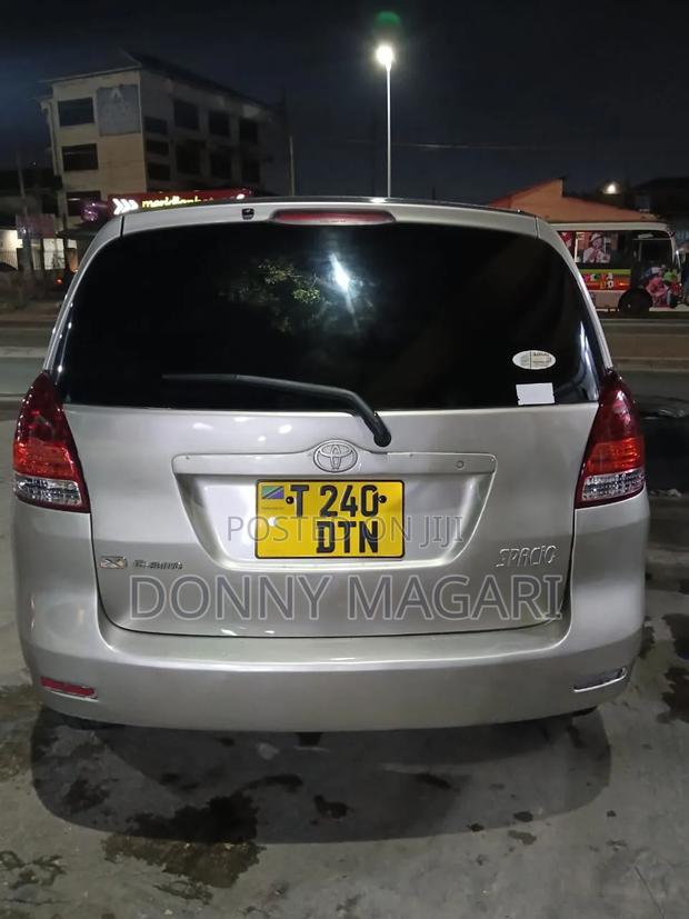 Toyota Corolla Spacio 2006 Silver