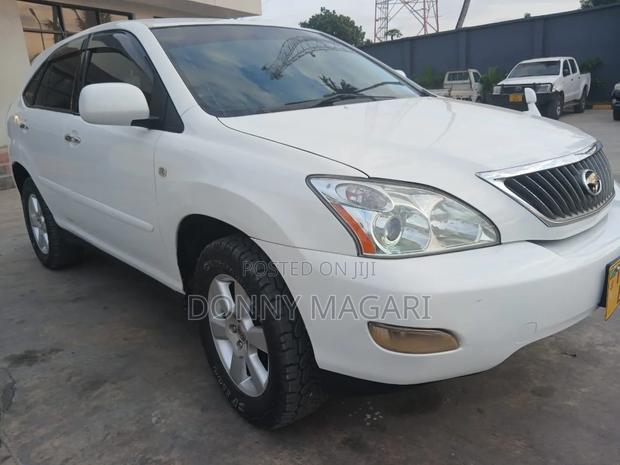 Toyota Harrier 2006 White